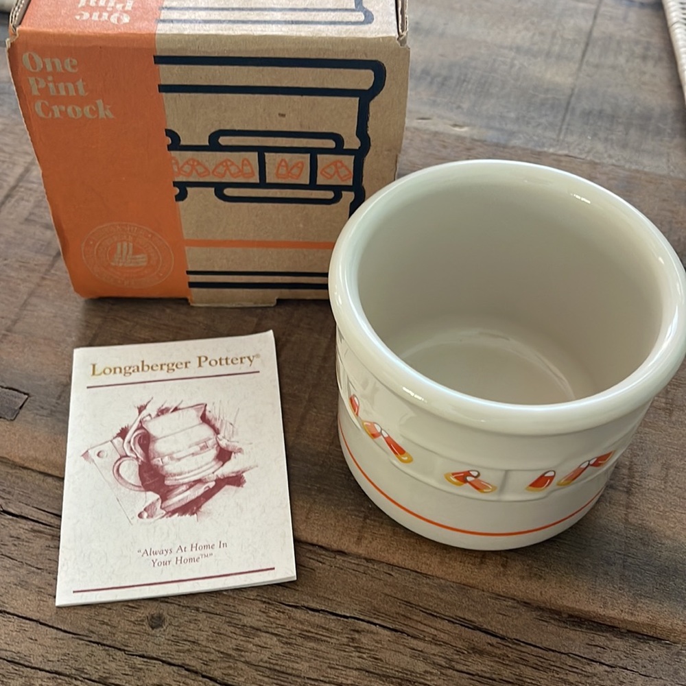 NEW 1999 Longaberger Candy corn Crock. In box